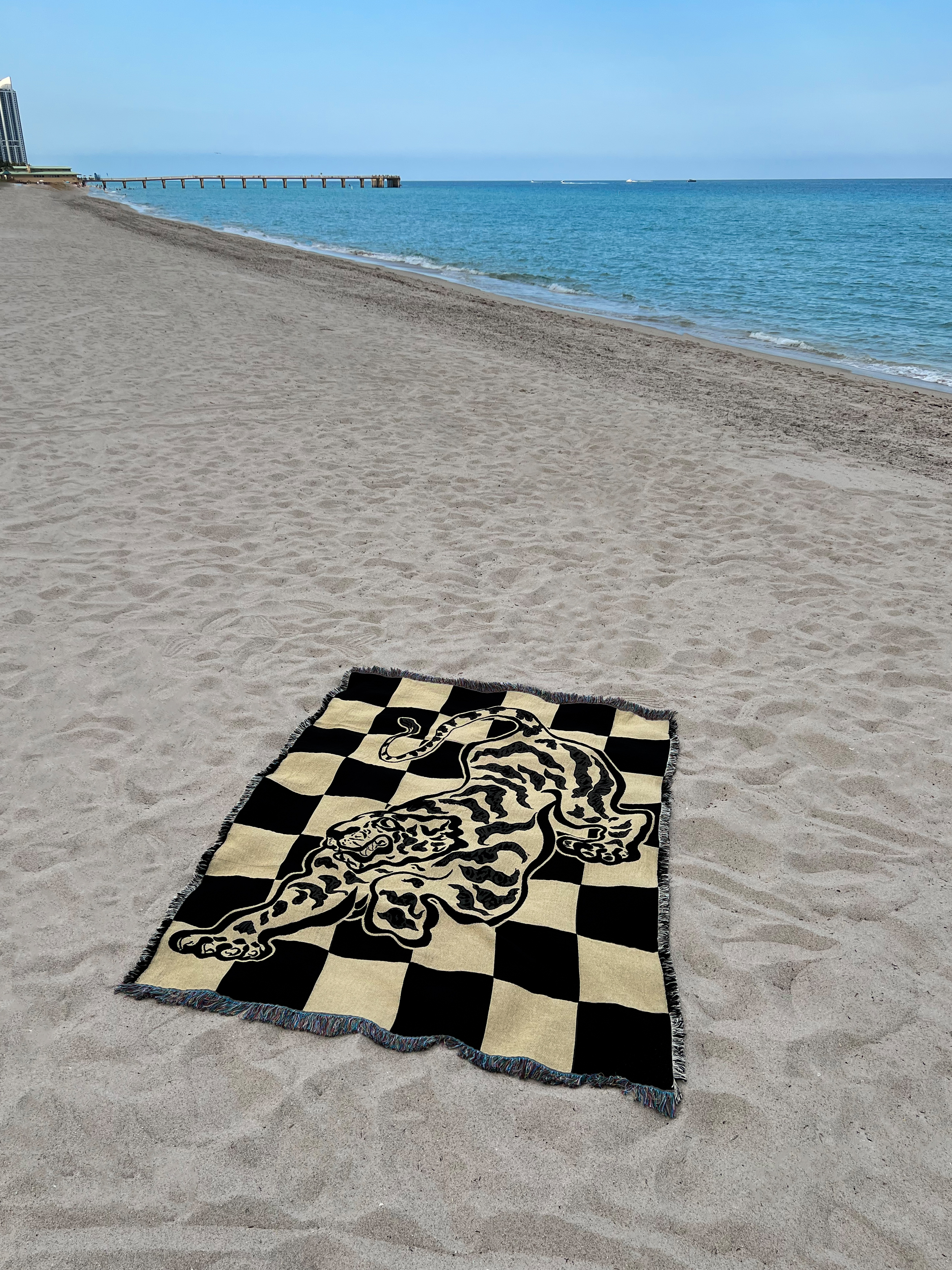 Art Cosmos Tiger's Chessboard Woven Cotton Blanket